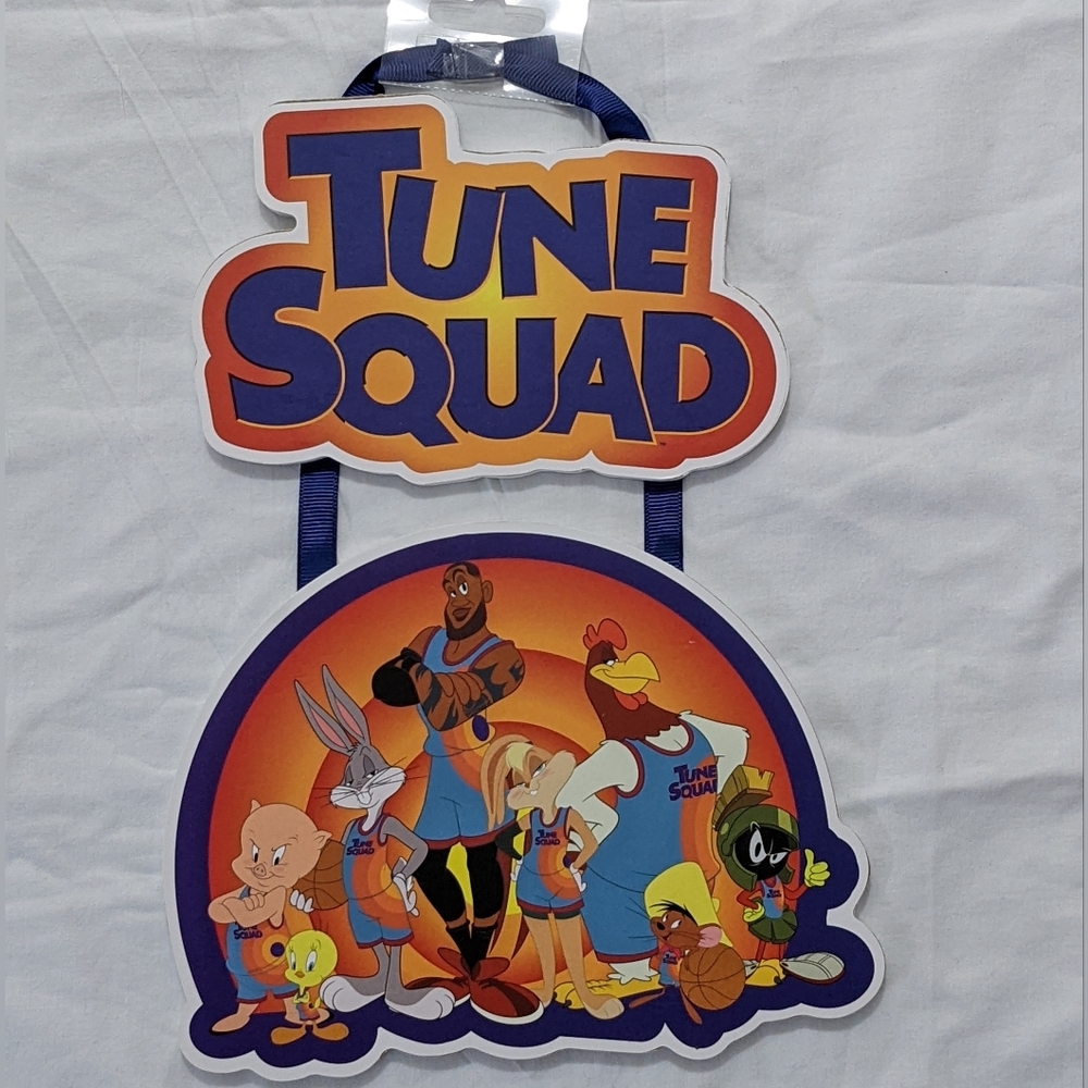 New Silver Buffalo Space Jam Tune Squad Hanging Sign , Wall Decor, Looney Tunes